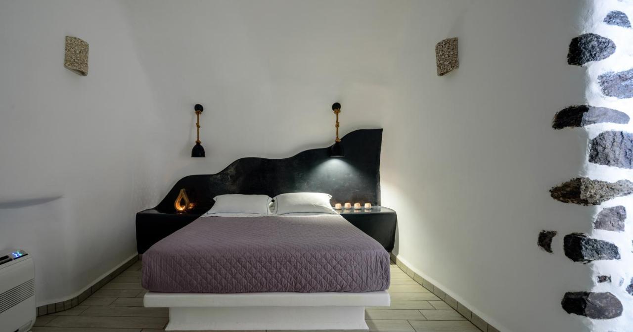 Fira Deep Blue Suites Exterior photo